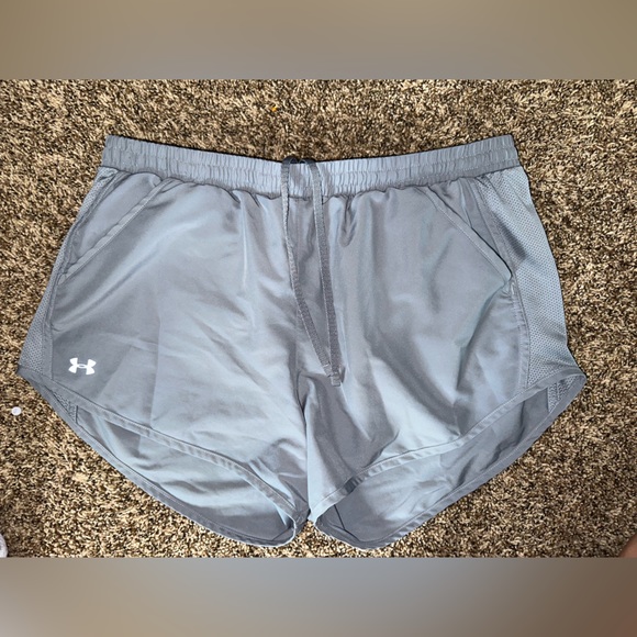 Gray Underarmor shorts - Picture 1 of 3